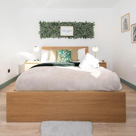 Luxury Urban Oasis In West Midlands Appartement Birmingham Buitenkant foto