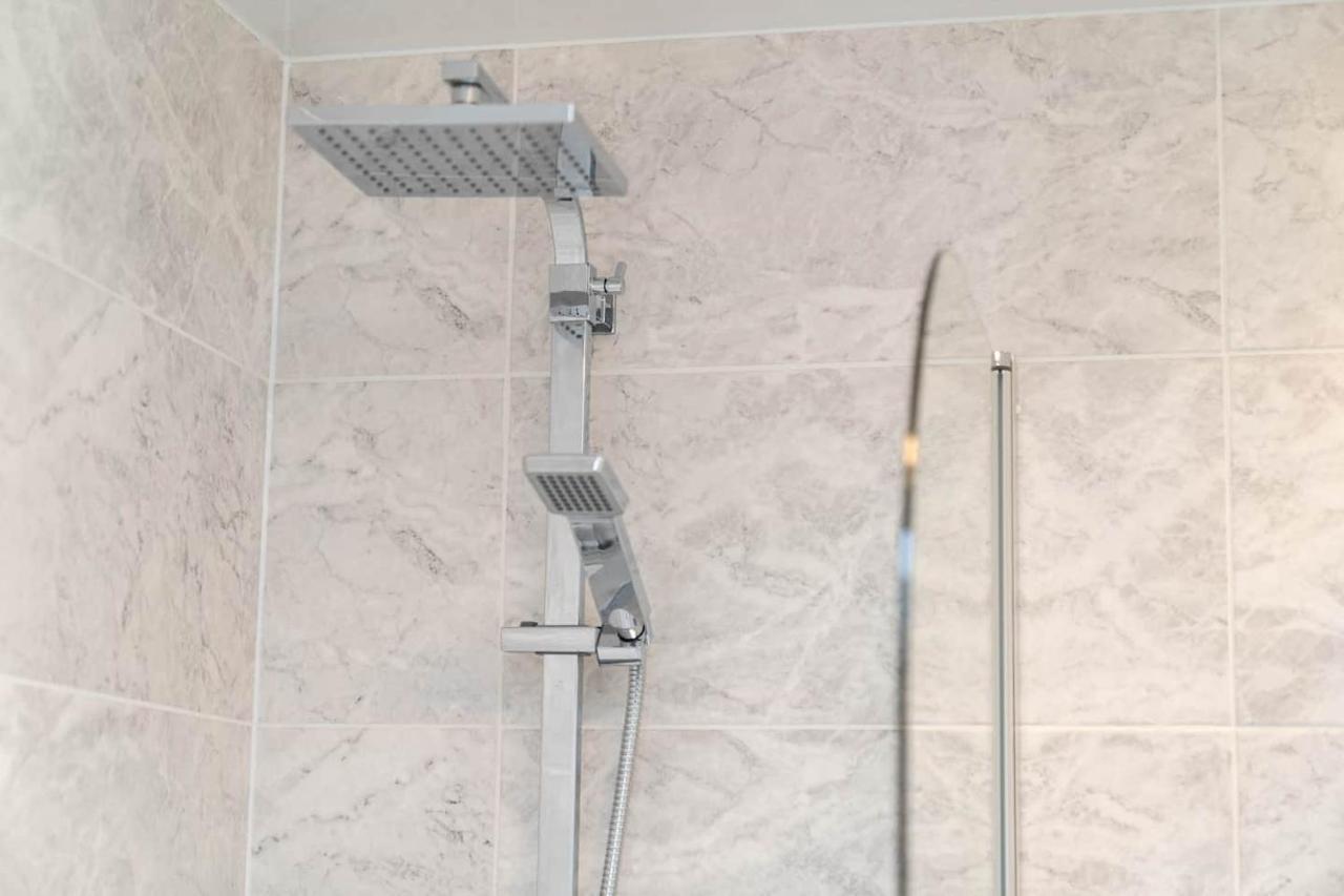 Luxury Urban Oasis In West Midlands Appartement Birmingham Buitenkant foto